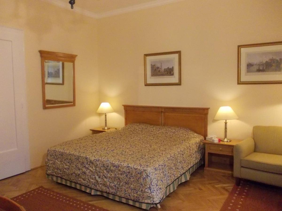 Apartamento Flatneartocastlehill Budapest Exterior foto